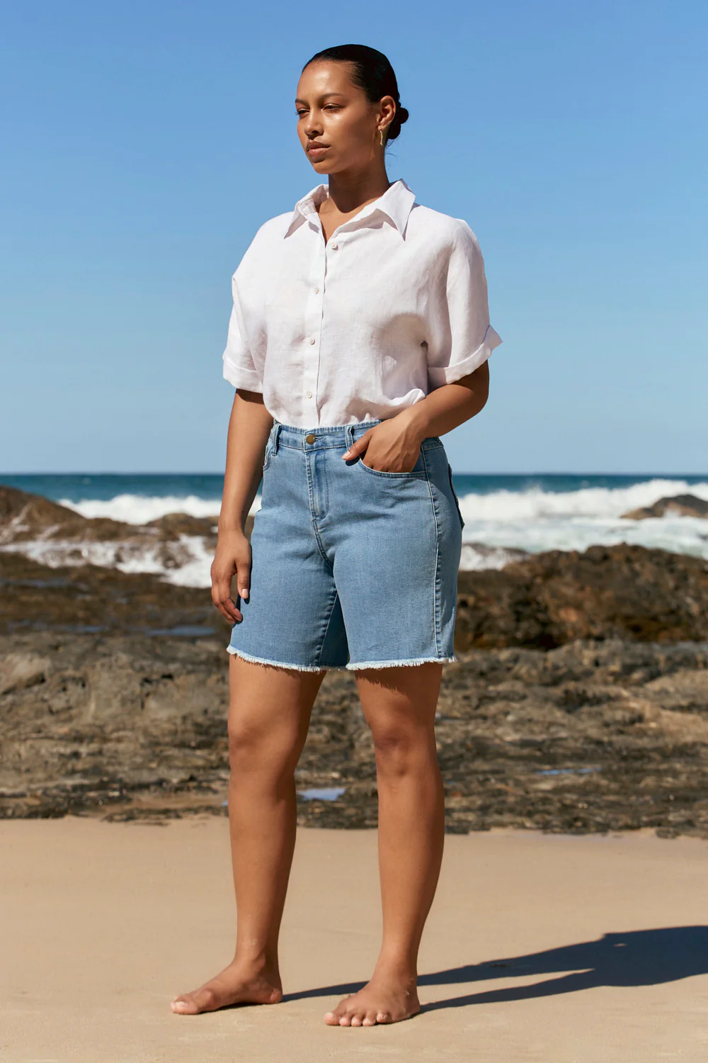 Adrift Denim Cut Off Shorts in Light Wash - Image 4