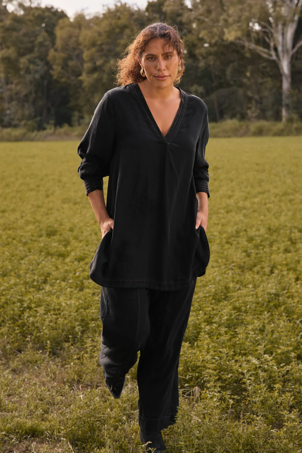 Breezy Tencel Relaxed Pant in Black - Image 3