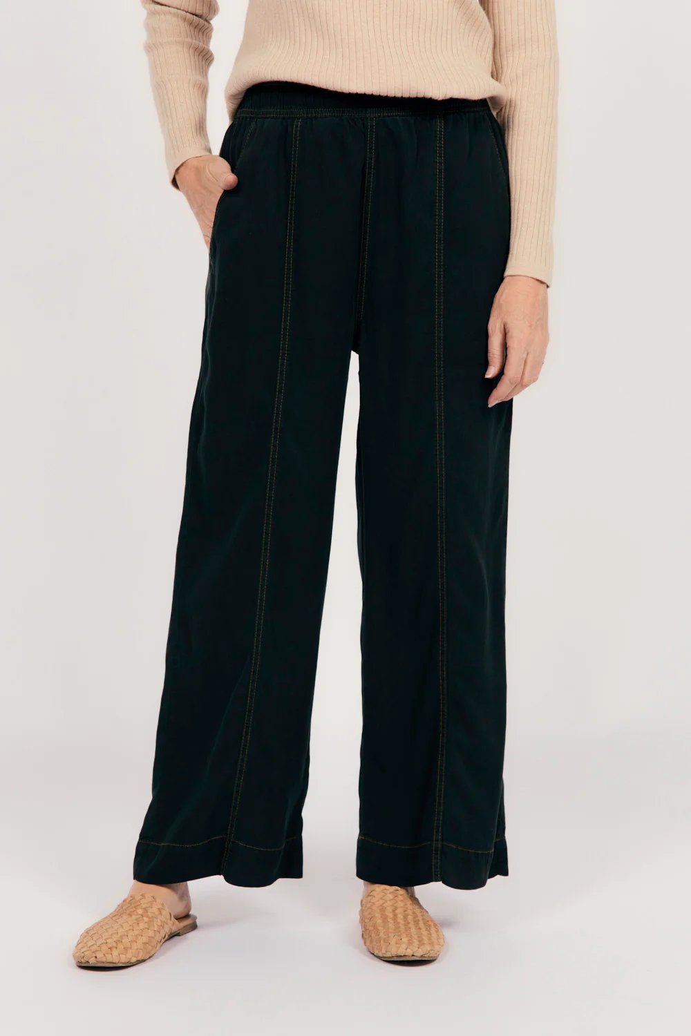 Breezy Tencel Relaxed Pant in Black - Image 4