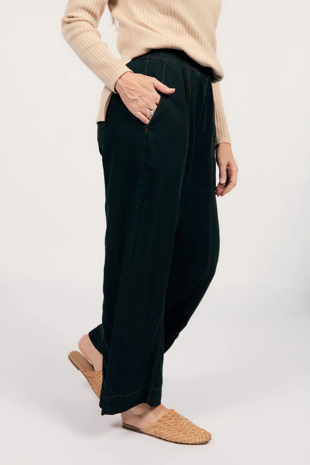 Breezy Tencel Relaxed Pant in Black - Image 7