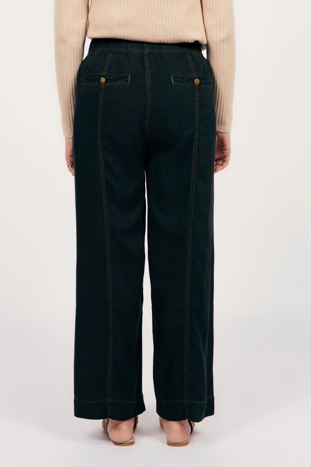 Breezy Tencel Relaxed Pant in Black - Image 8