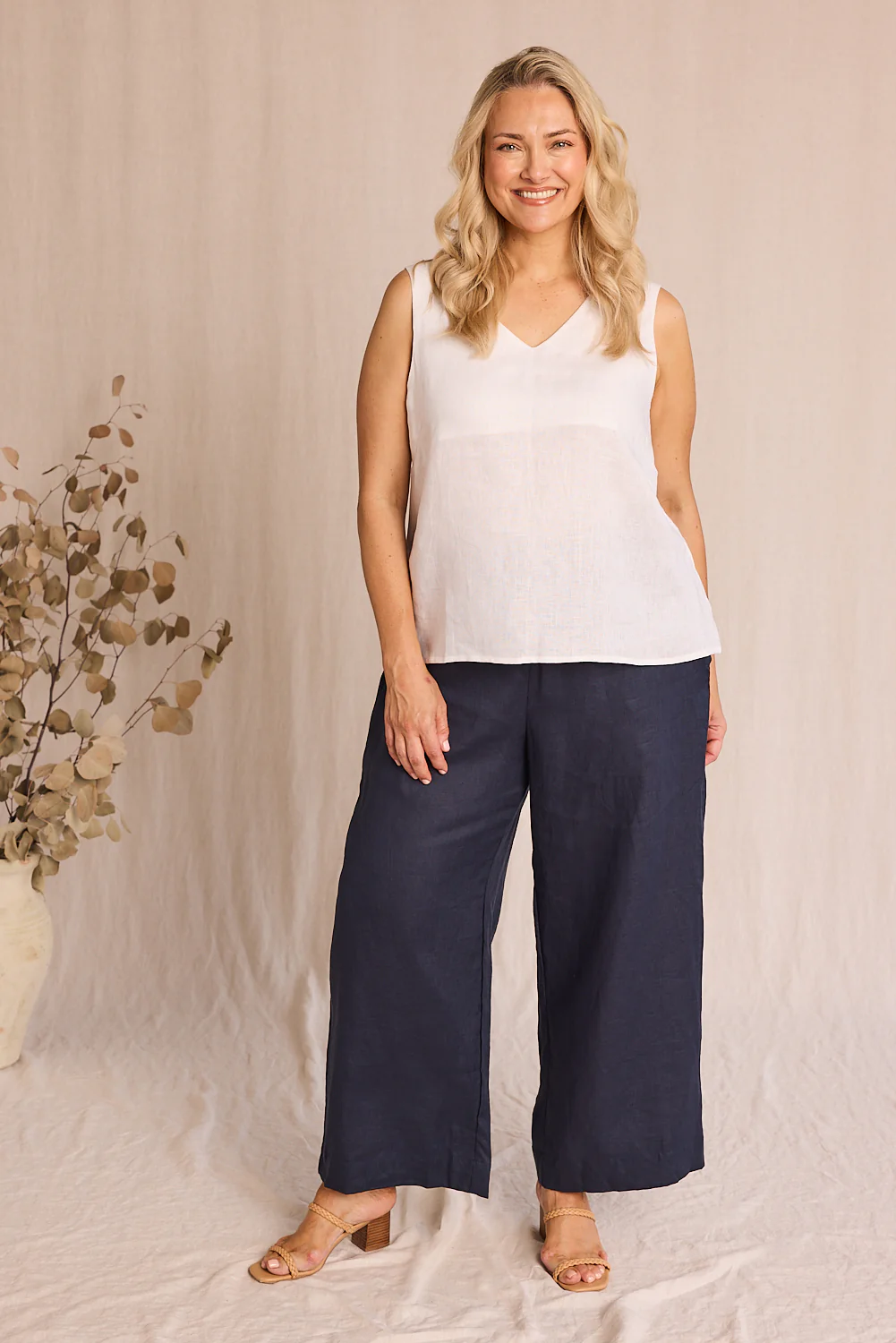Ember Linen Cami in White - Image 4