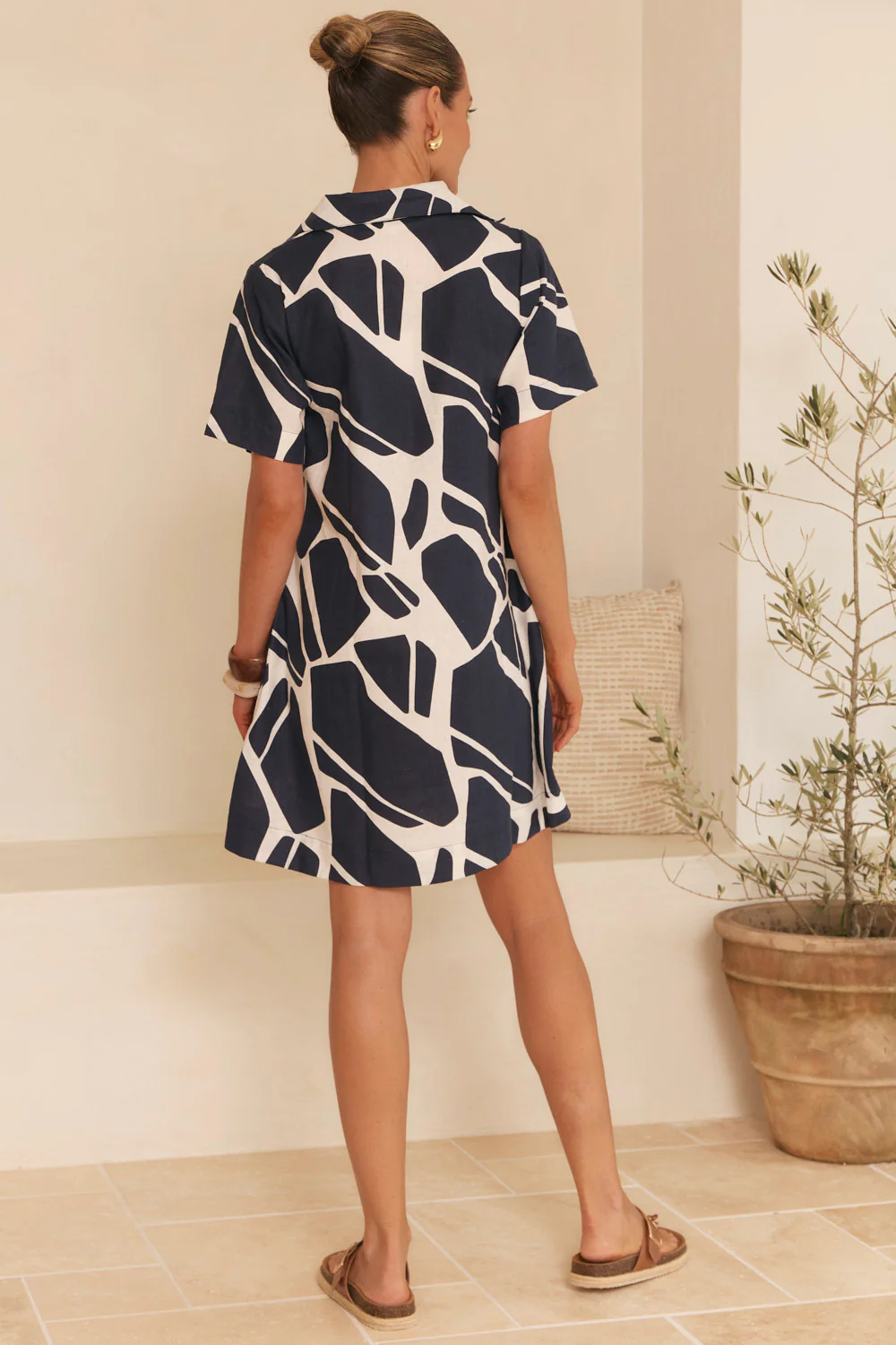 Leni Short Collared Dress in Fjorde Navy - Image 5