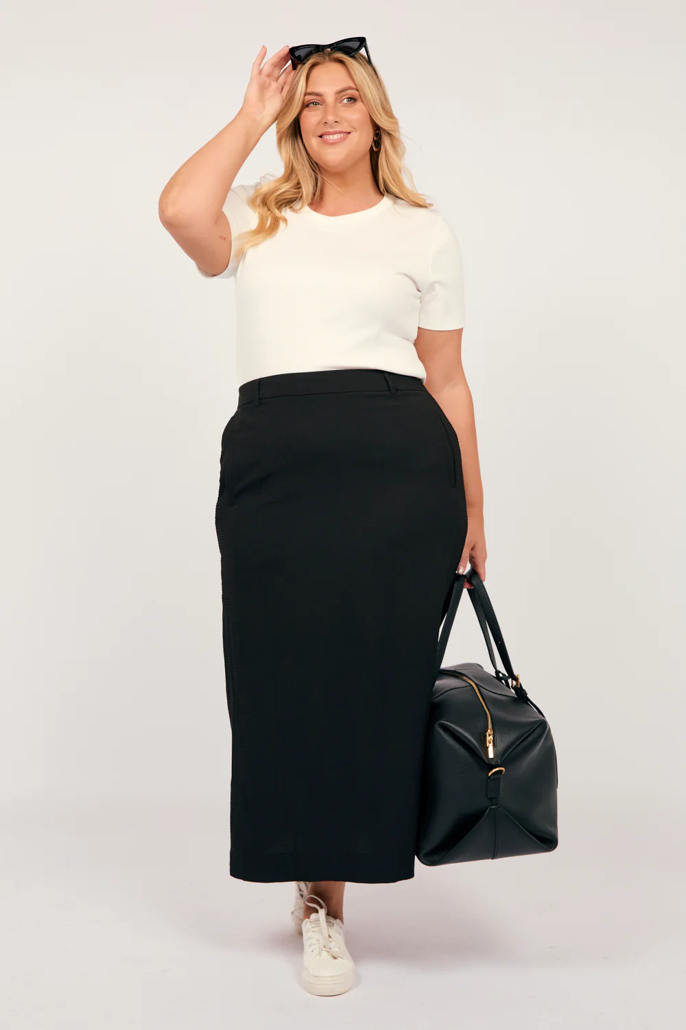 Relaxed Travel Skirt in Black - Image 3