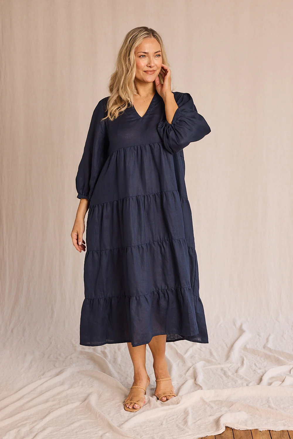 Sabre Linen V-Neck Dress in Navy - Image 6