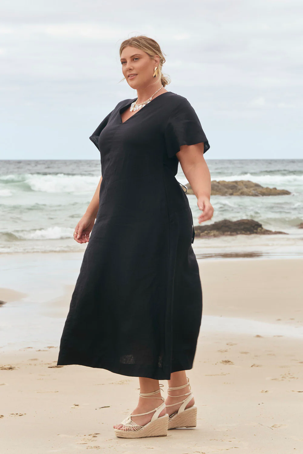 Tatum Linen Flutter Sleeve Dress in Black - Image 3