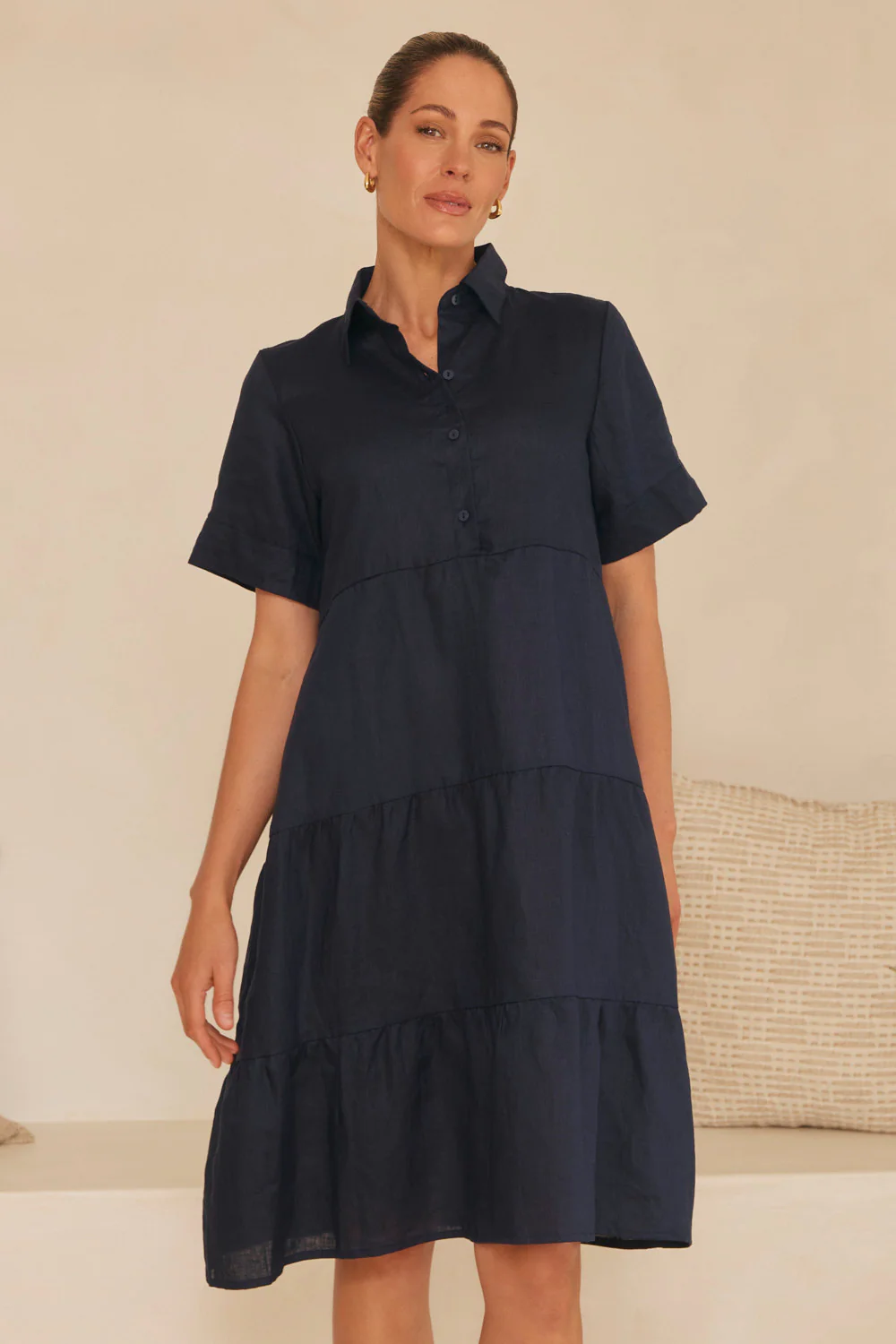 Winslow Linen Knee-Length Dress in Navy - Image 3